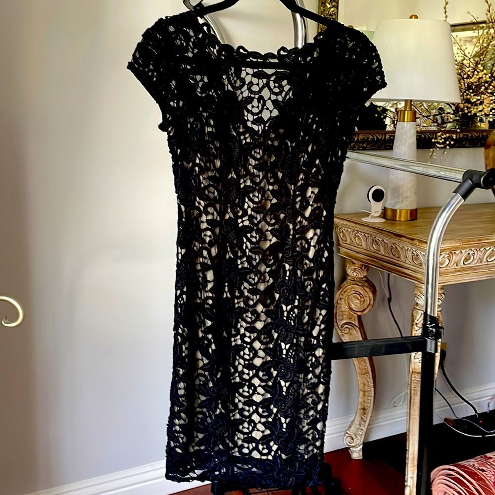 Chetta B lace cocktail dress size 2